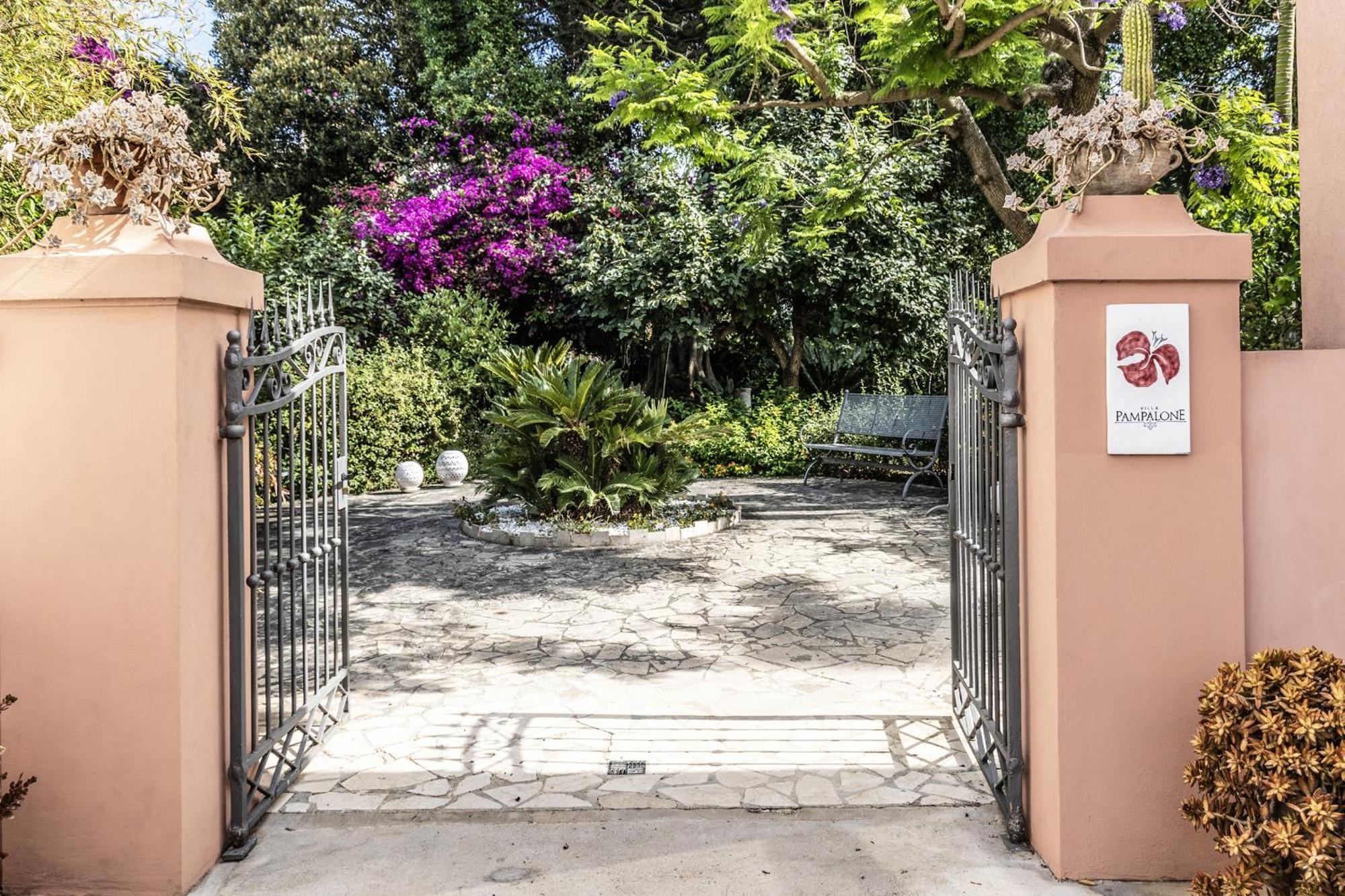Villa Pampalone - B&B In Dimora Storica ตราปานี ภายนอก รูปภาพ
